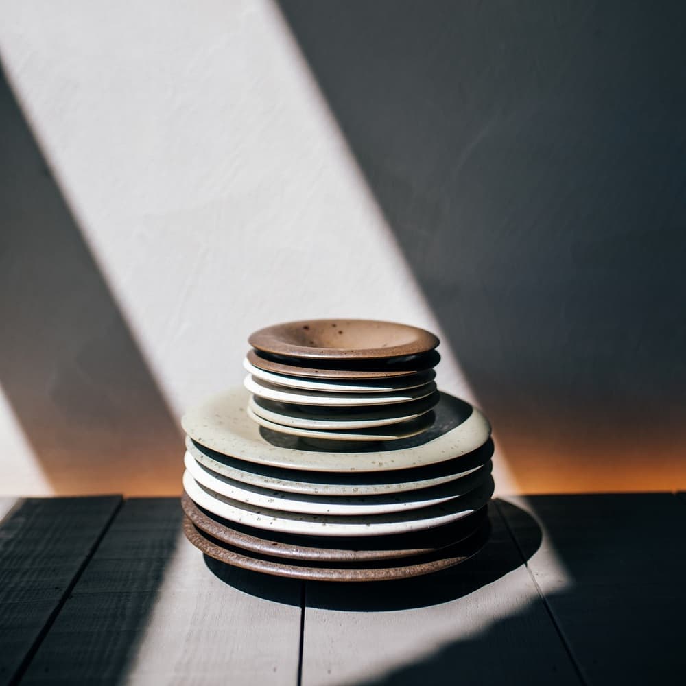 Bosque Dessert Plate Brown Stoneware by Pomax - Image 3
