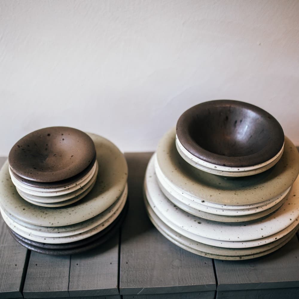 Bosque Dessert Plate Brown Stoneware by Pomax - Image 8