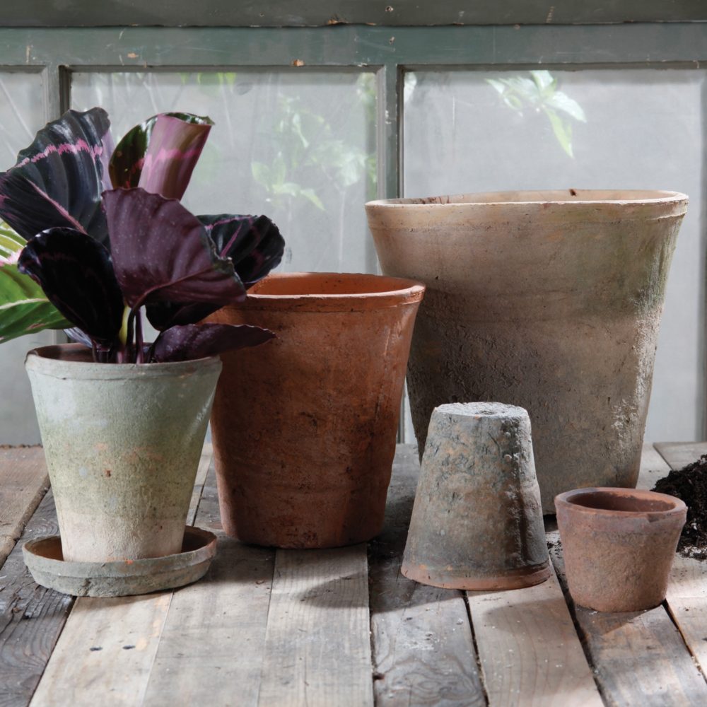 Grande Antique Red Rustic Terra Cotta Rose Pot by HomArt - Image 2