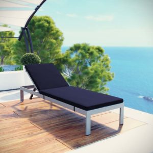 Shore Outdoor Aluminum Chaise in Silver with Navy Cushions by Modway