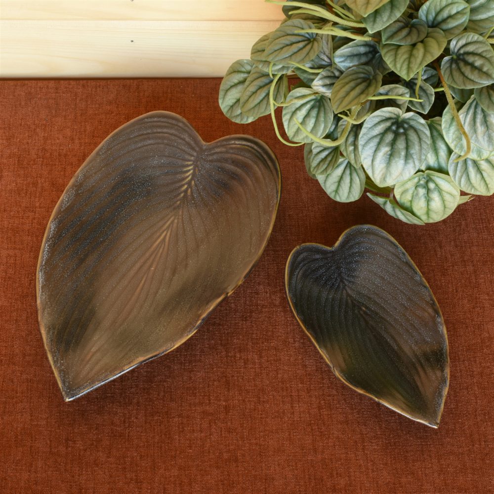 Small Bronze Begonia Leaf Trays Set of 2 by HomArt - Image 3