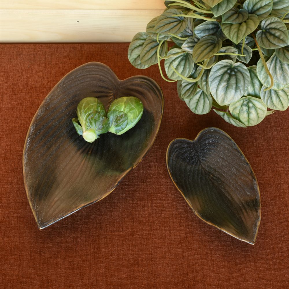 Large Bronze Begonia Leaf Tray by HomArt - Image 2