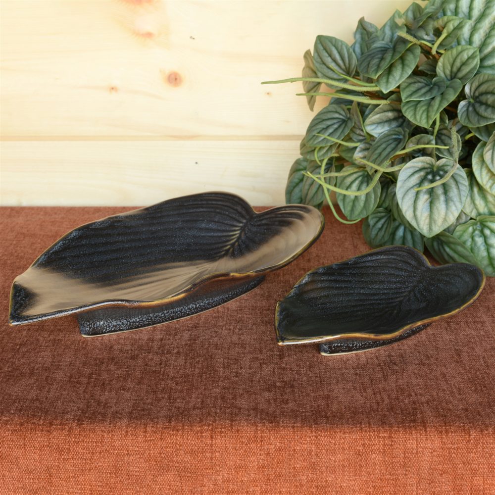 Large Bronze Begonia Leaf Tray by HomArt - Image 4