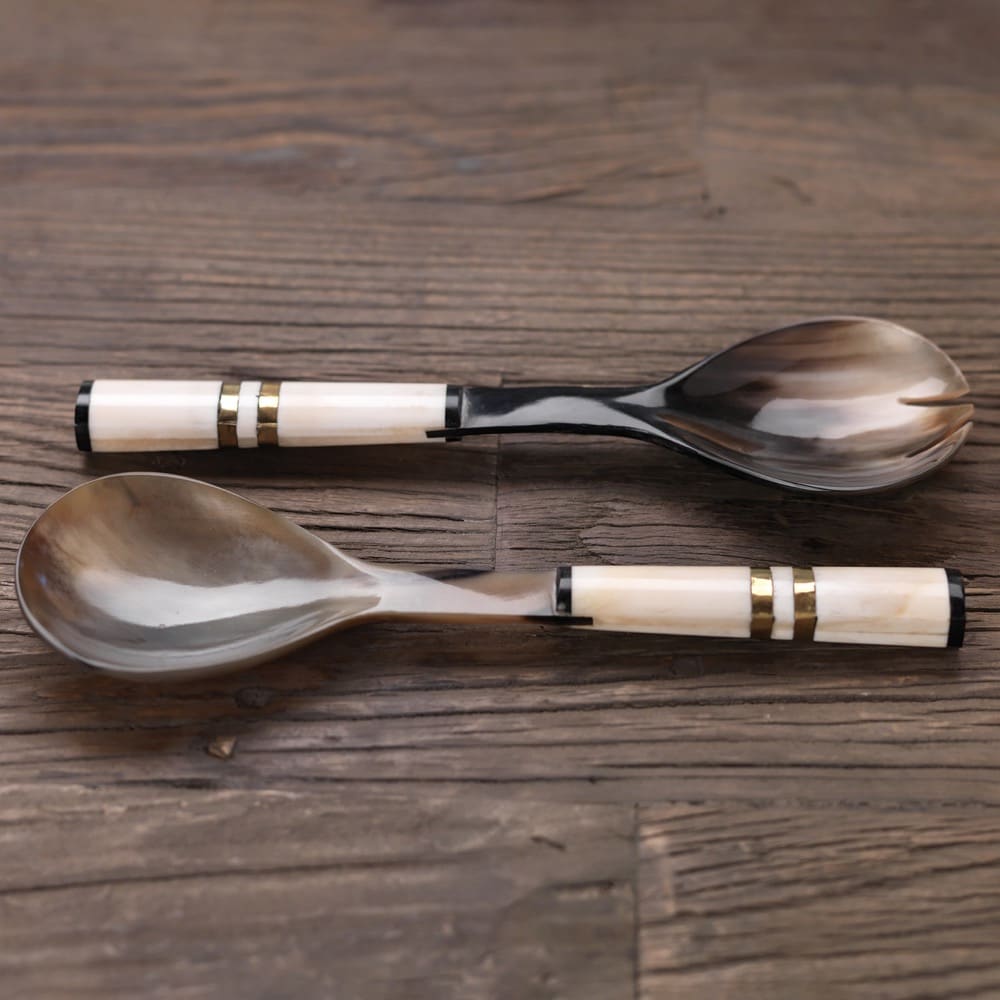 Côte d'Ivoire Salad Server Set in Variegated Horn with White Bone