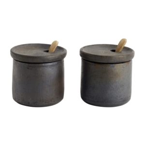 Brown Hazel Salt and Pepper Set by Muubs