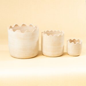 White Ivory Wave Pots by BIDKhome
