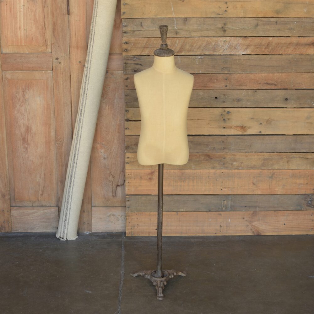 Roebuck Woman Mannequin by HomArt - Image 4
