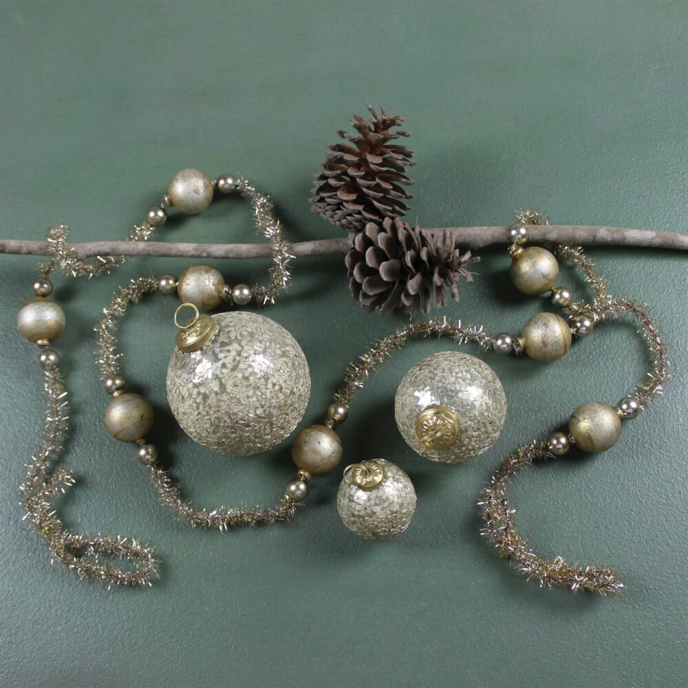 Small Elsa Glass Flake Ornament Set of 4 by HomArt - Image 2