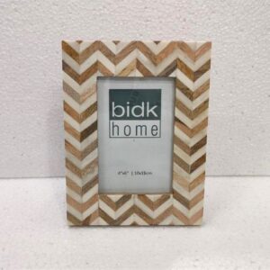 White and Brown 4 x 6 Zig Zag Frame by BIDKhome