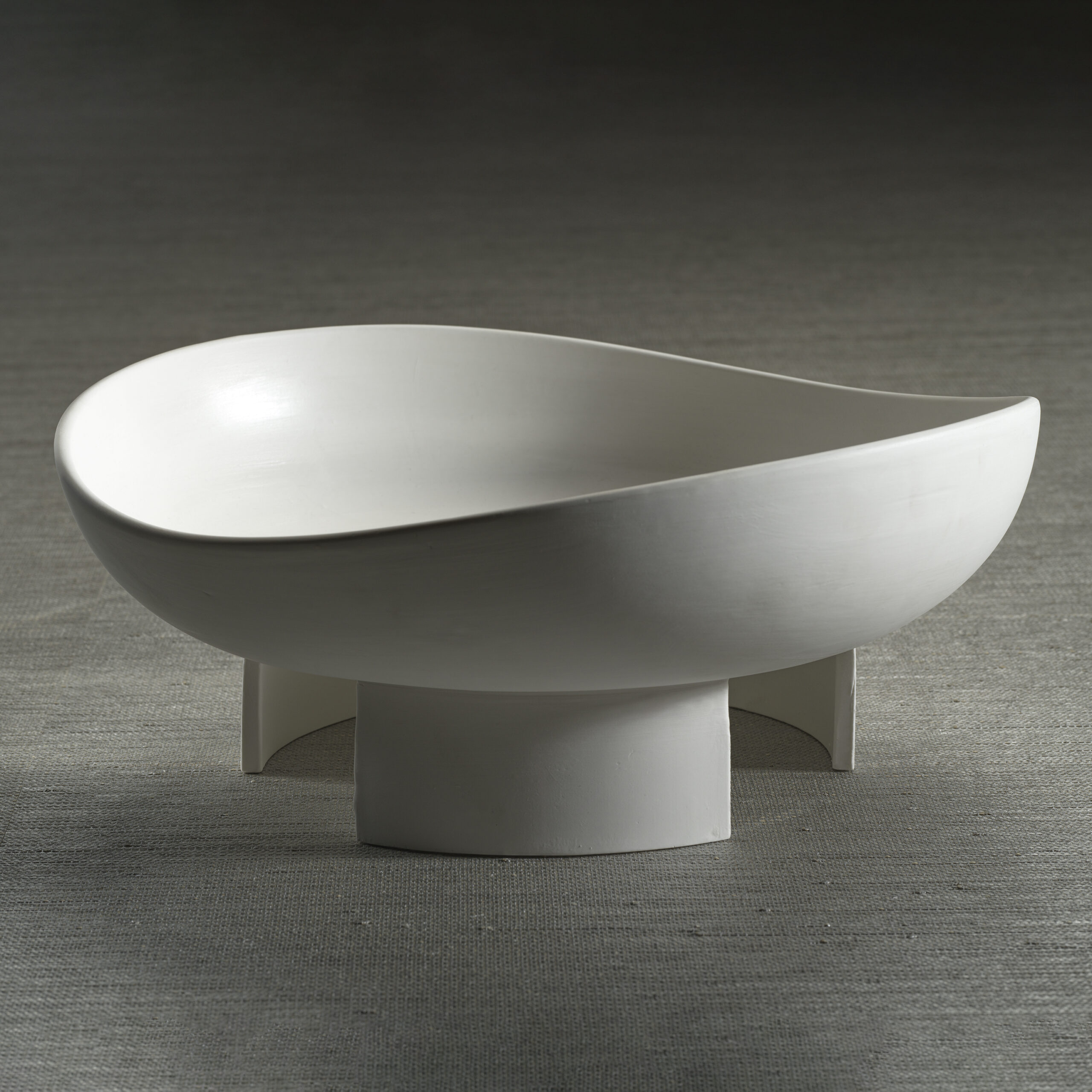 Kutani White Ceramic Bowl by Zodax - Image 2
