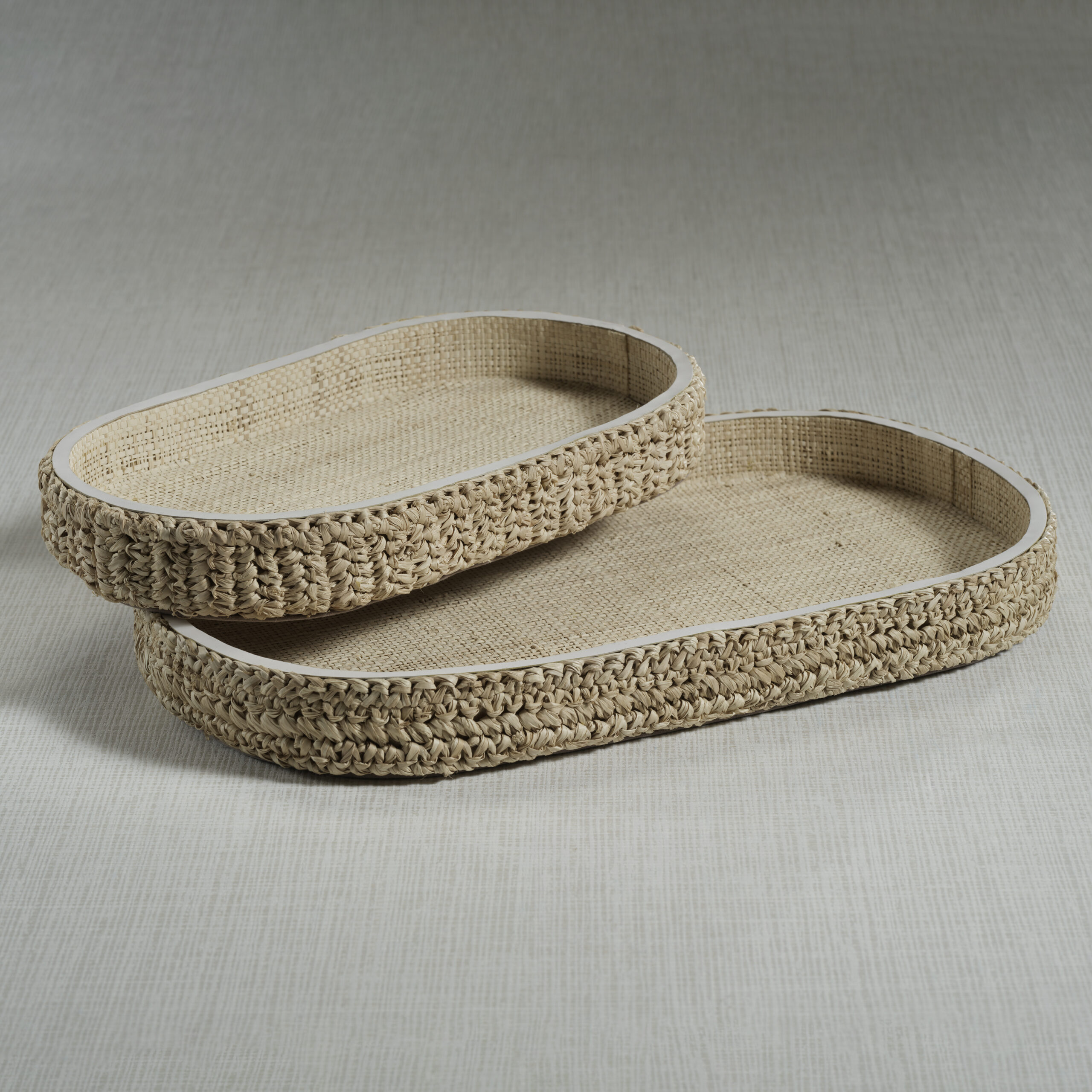 Reggio Loom Oval Raffia Tray with Leather Trim, Small by Zodax - Image 6