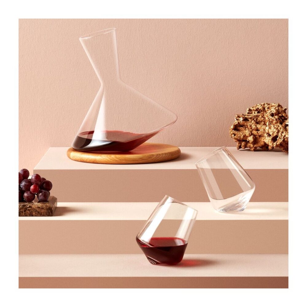 Balance Set of 2 Wine Glasses by Nude Glass - Image 3