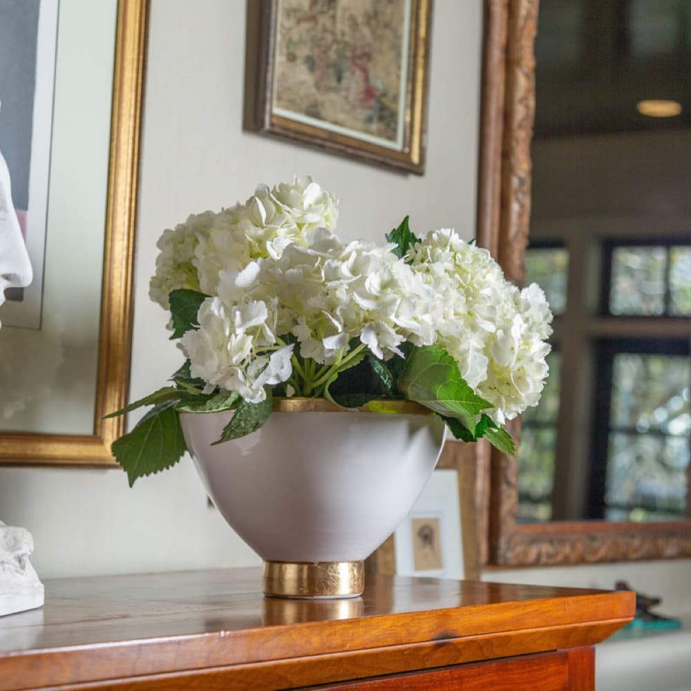 Contempo Collection Large White Footed Bowl with Matte Gold - Thumbnail 3