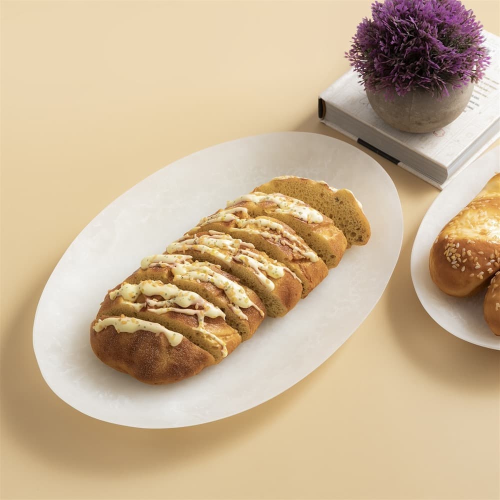 White Oval Resin Platters Set of 2 by BIDKhome - Image 9