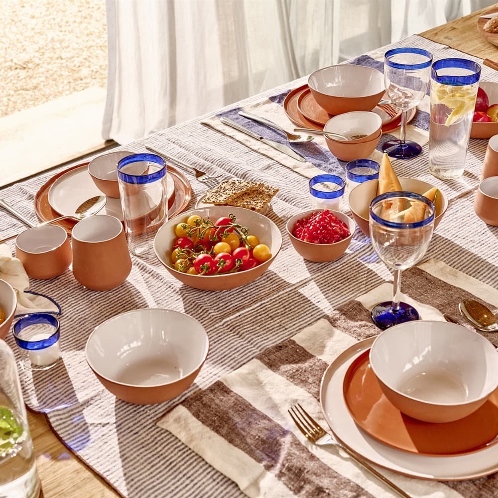 Tarifa Blue and Clear Borosilicate Wine Glass by Pomax - Image 2