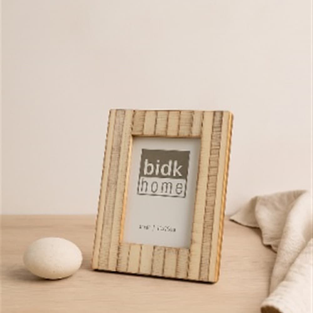 White & Light Grey Resin Picture Frames by BIDKhome - Image 3