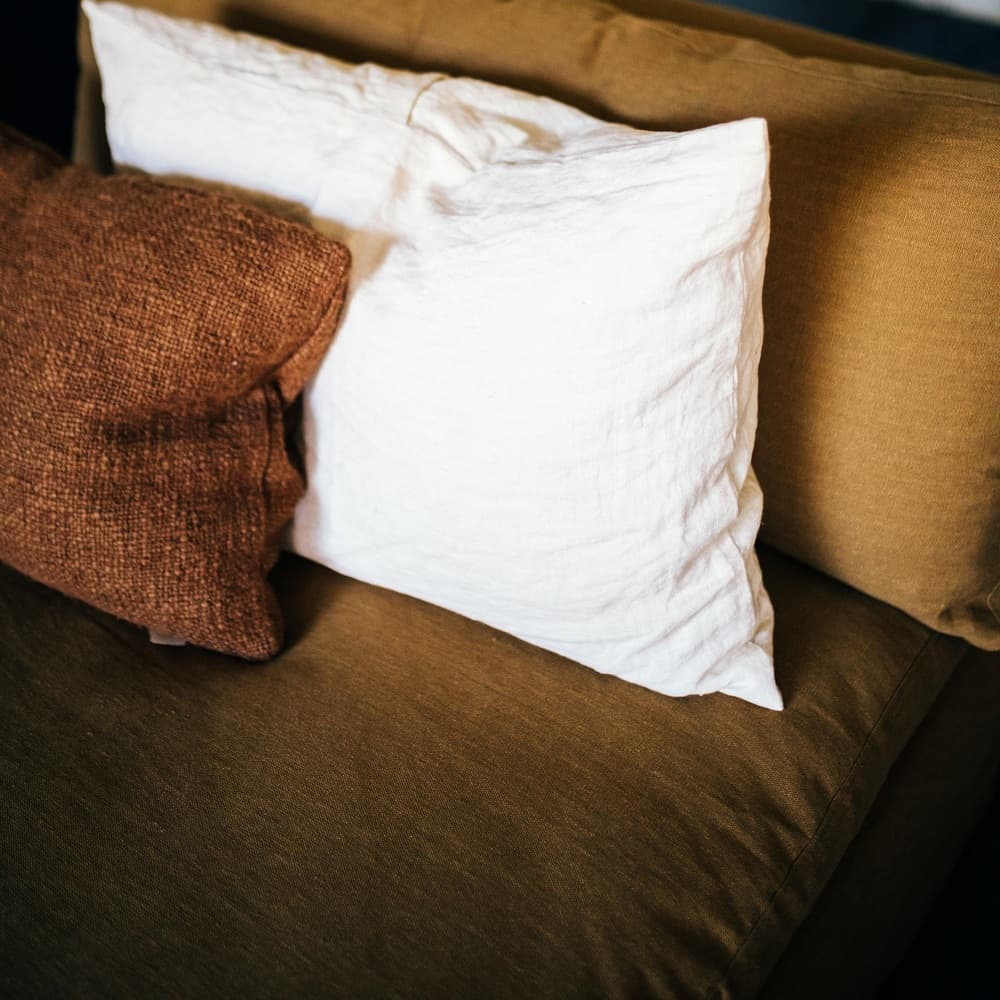 Alpha Basics Ivory Linen Cushion by Pomax - Image 2