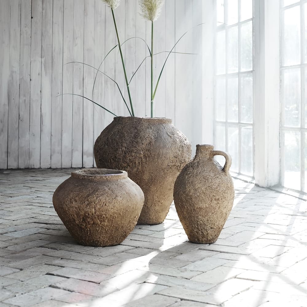 Trace Coral/Sand Decorative Bottle by Muubs - Image 5